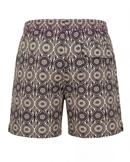 Pantaloneta de baño ZANZIBAR, medallones tipo mandala marrón oscuro sobre crema, cintura con el mismo estampado, vista trasera