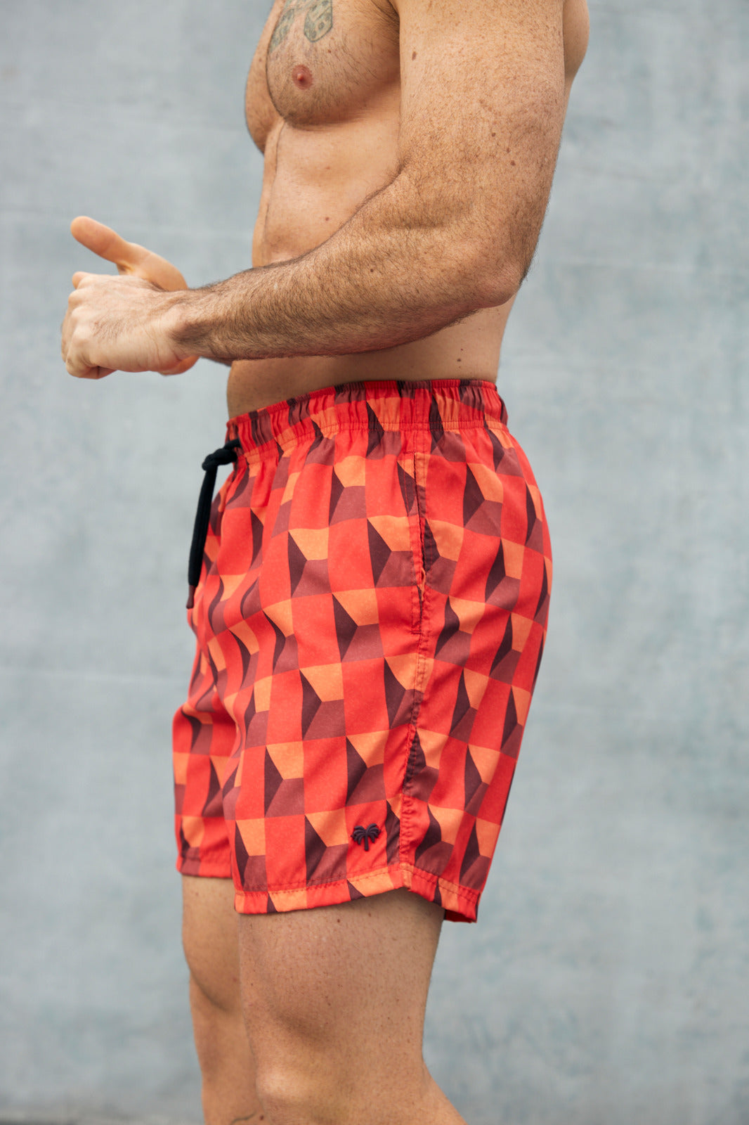 Pantaloneta Falcon PLAIA, vista lateral con bolsillo y cordón ajustable